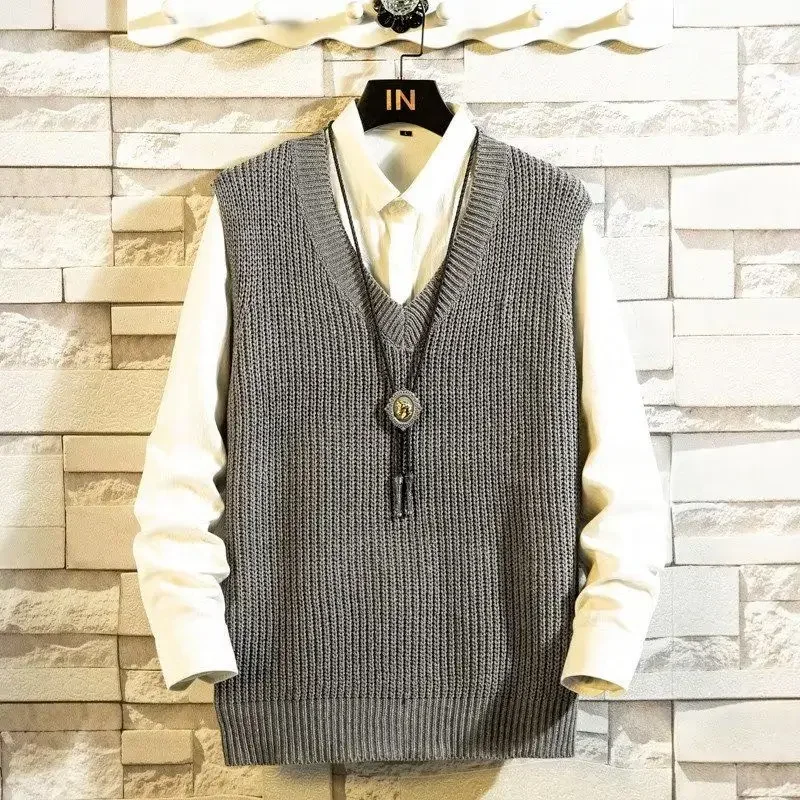 เสื้อกั๊กผู้ชาย คอวี ผ้าถักเรี - Sewing Vest บทวิจารณ์และราคา